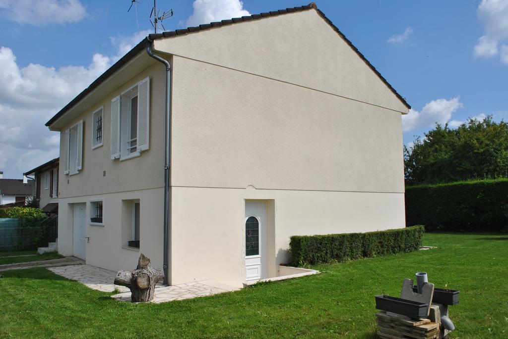 2 Bed House Near Disneyland Paris Montry Bagian luar foto