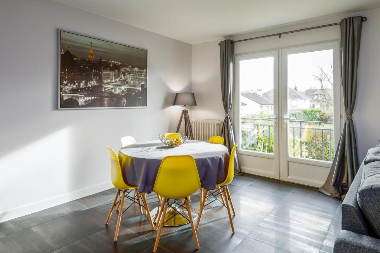 2 Bed House Near Disneyland Paris Montry Bagian luar foto